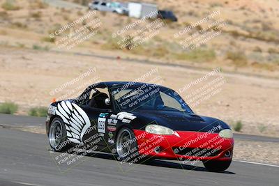 media/Oct-01-2022-Team Topak Racing (Sat) [[f860fb51be]]/2-Inter Low 2/session 2 turn 11/